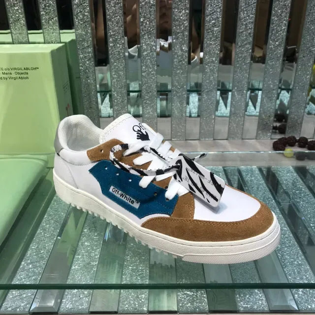 Off-White Sneaker Lifestyle Marron Partie supérieure panelée Détail Zip-Tie Sneakers Lifestyle 8