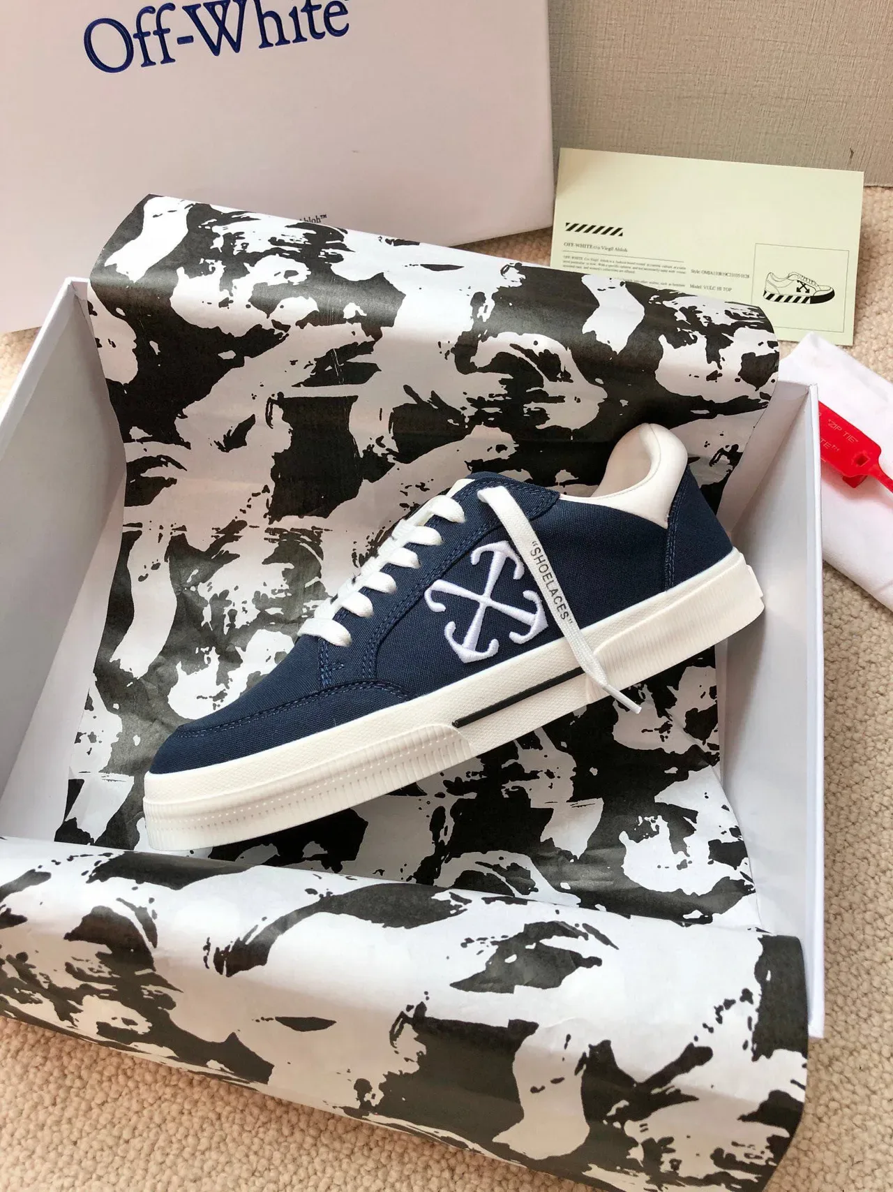 Off-White Navy Canvas Upper Cupsole Lifestyle Sneakers 4