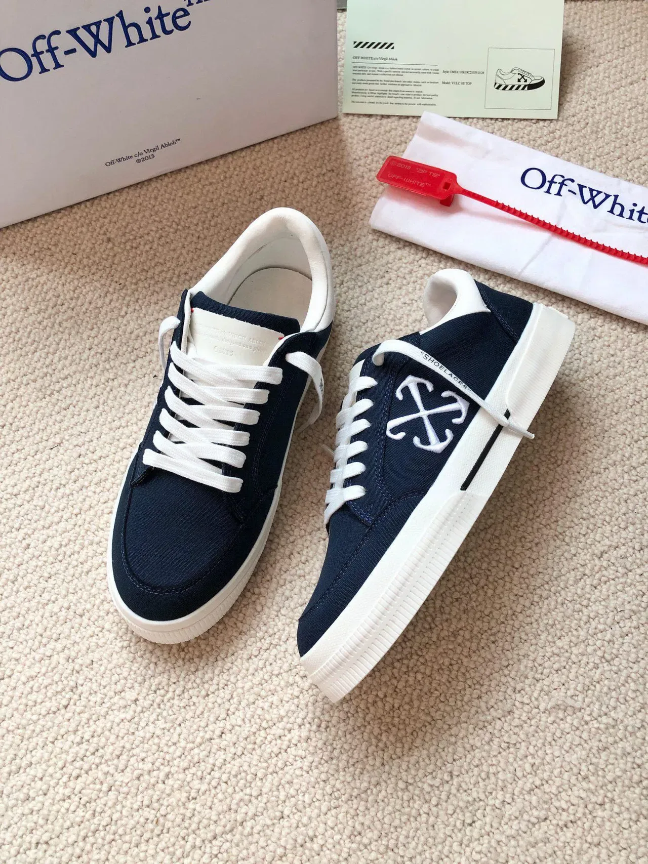 Off-White Navy Canvas Upper Cupsole Lifestyle Sneakers 7