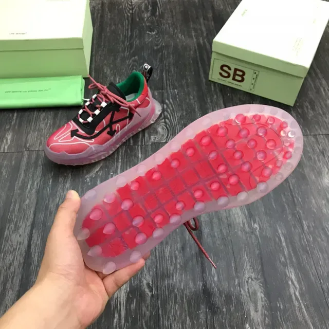 Off-White sneakers chunky rose noir semelle translucide lacets industriels zip-tie 2