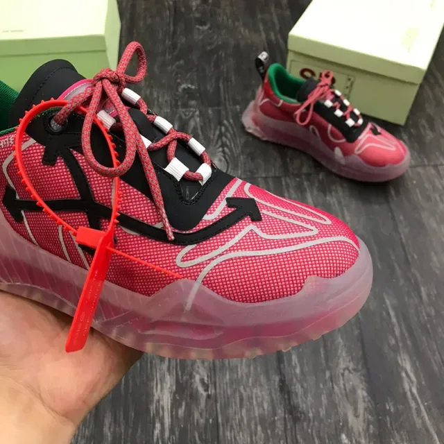 Off-White sneakers chunky rose noir semelle translucide lacets industriels zip-tie 6