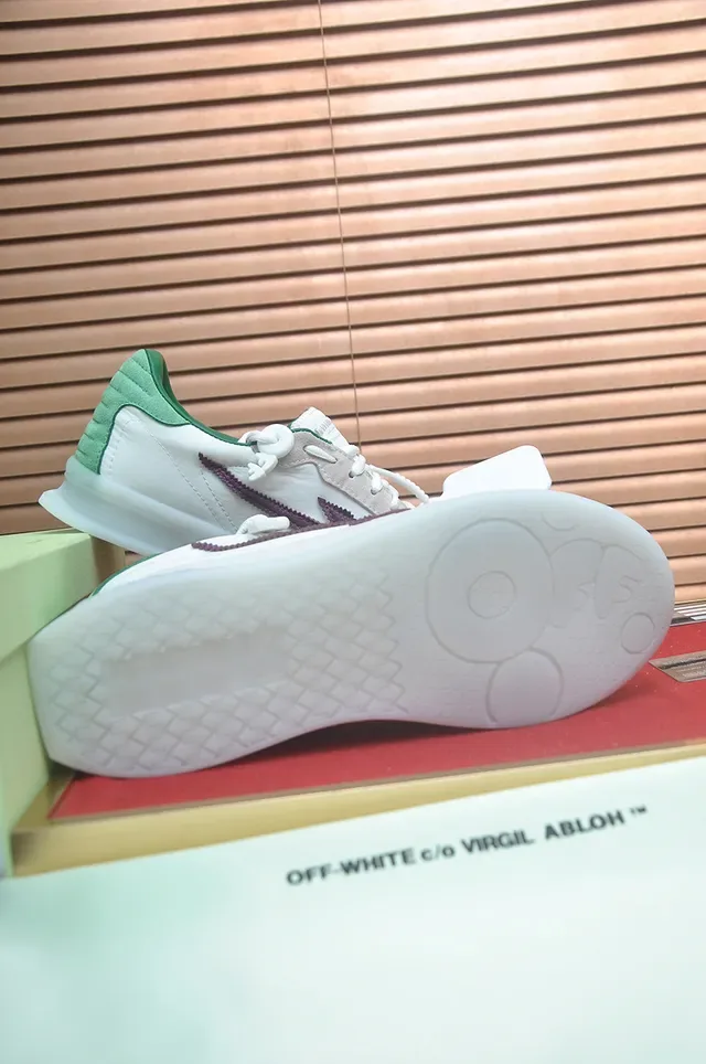 Off-White Chaussures Lifestyle Violette avec Upper en Matériau Mixte à Couches Logo de Flèche Diagonale 3