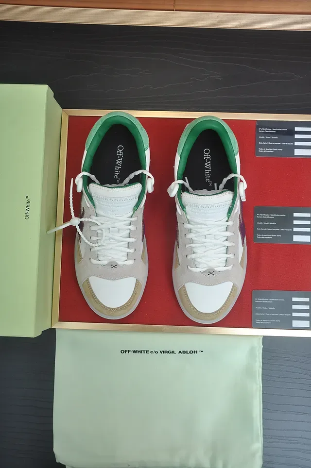 Off-White Chaussures Lifestyle Violette avec Upper en Matériau Mixte à Couches Logo de Flèche Diagonale 5