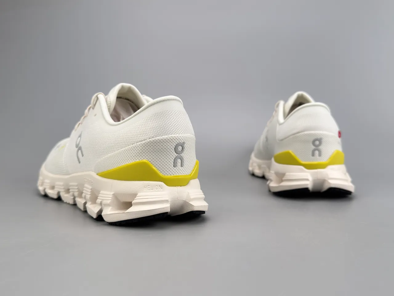 On Cloud White Yellow Engineered Knit Upper Segmented CloudTec Midsole Running Shoes 8