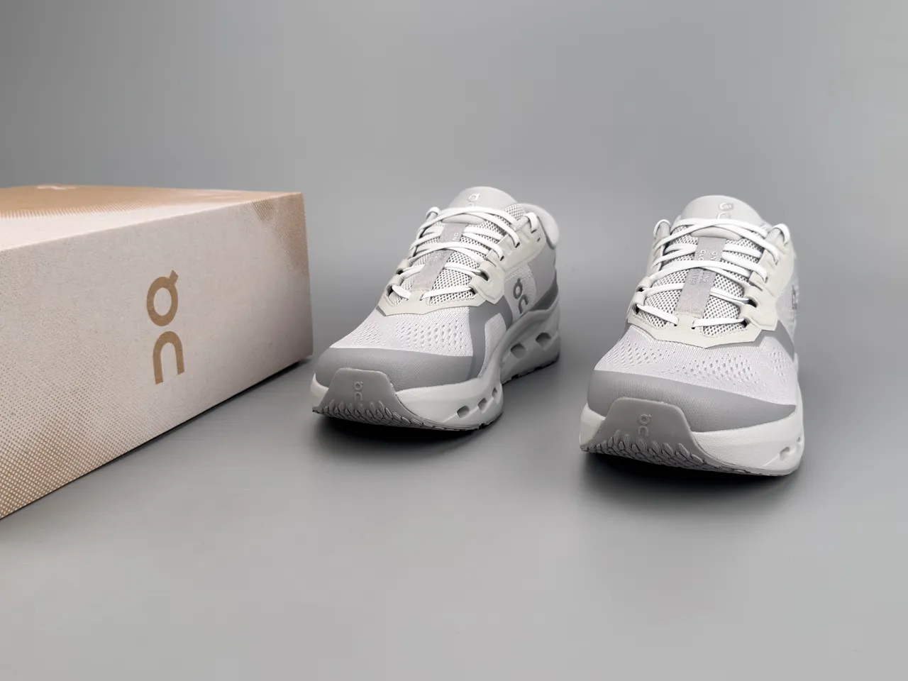 On Gray White Engineered Mesh Upper Open Hexagonal CloudTec Pods Running Shoes 3