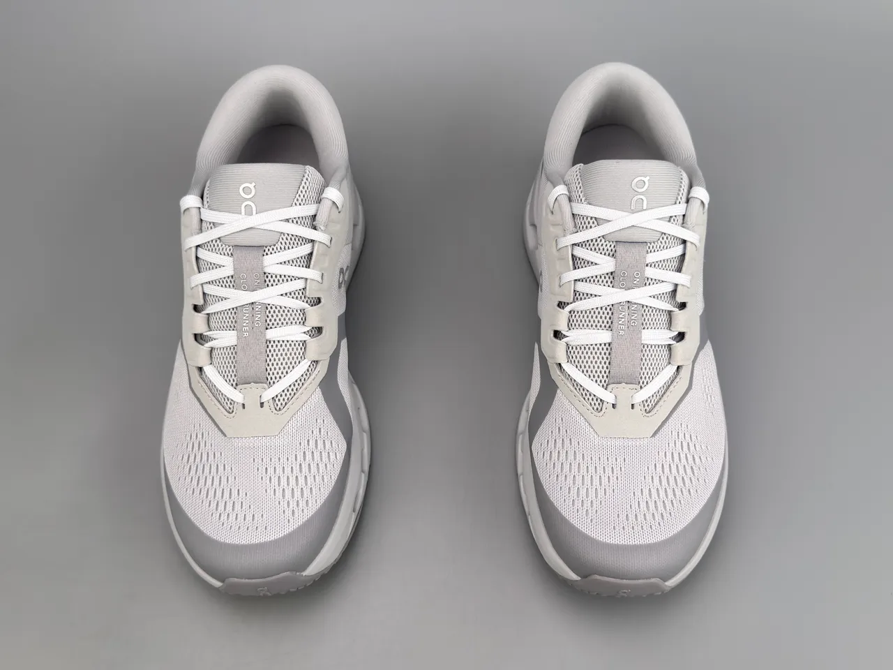 On Gray White Engineered Mesh Upper Open Hexagonal CloudTec Pods Running Shoes 7