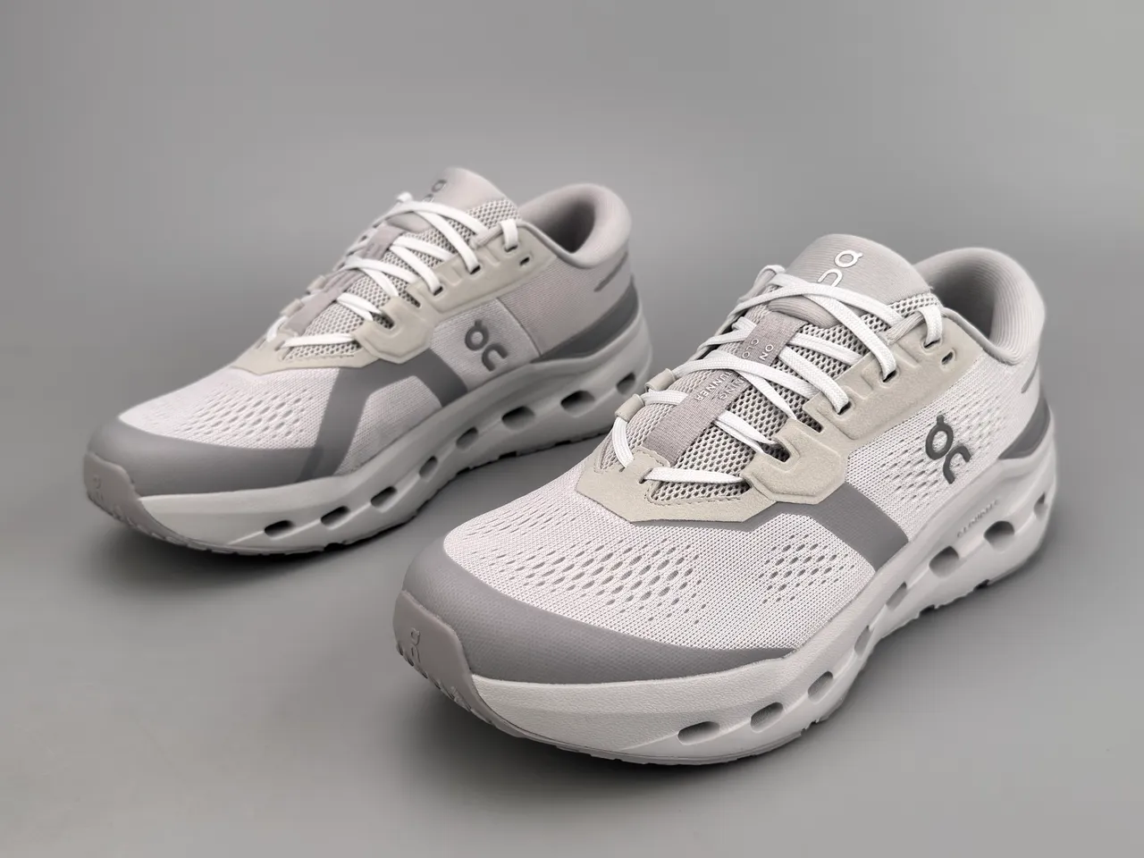 On Gray White Engineered Mesh Upper Open Hexagonal CloudTec Pods Running Shoes 9