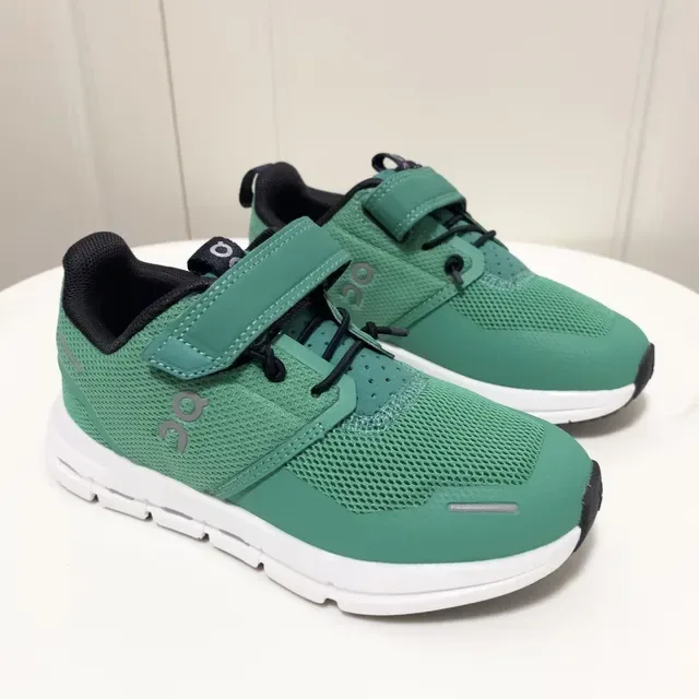 On Gray White Low-Top Mesh Upper Lifestyle Sneakers 5