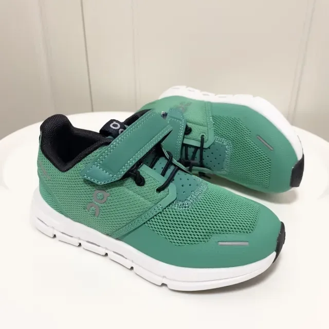 On Gray White Low-Top Mesh Upper Lifestyle Sneakers 6