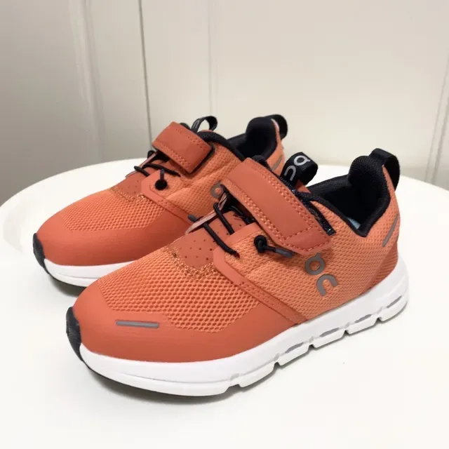 On Gray White Low-Top Mesh Upper Lifestyle Sneakers 19