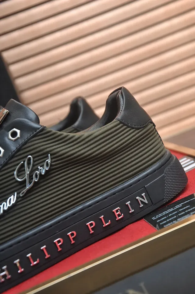 Philipp Plein Black and Olive Green Ribbed Lifestyle Sneakers 2