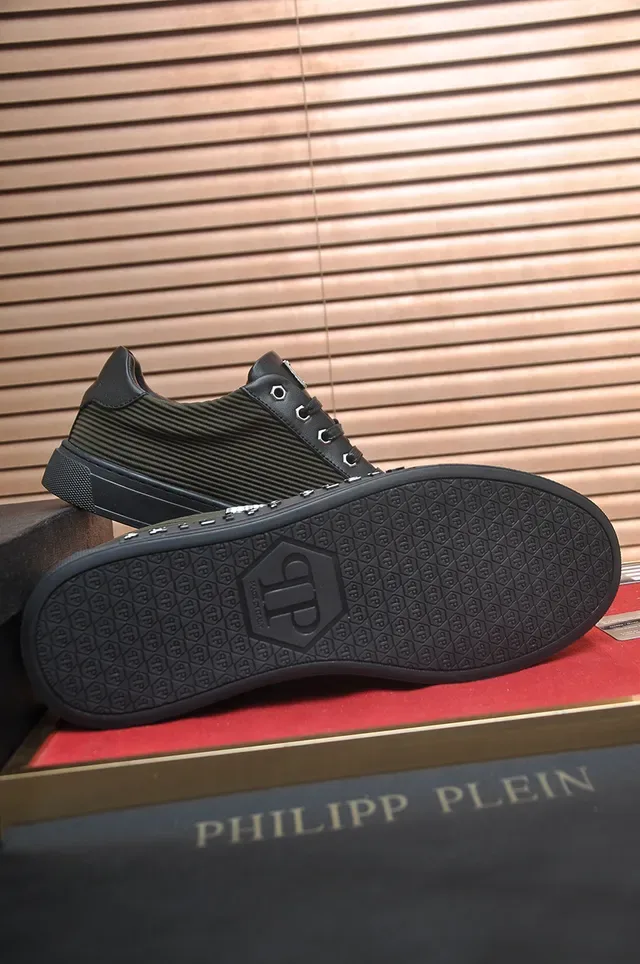 Philipp Plein Black and Olive Green Ribbed Lifestyle Sneakers 3