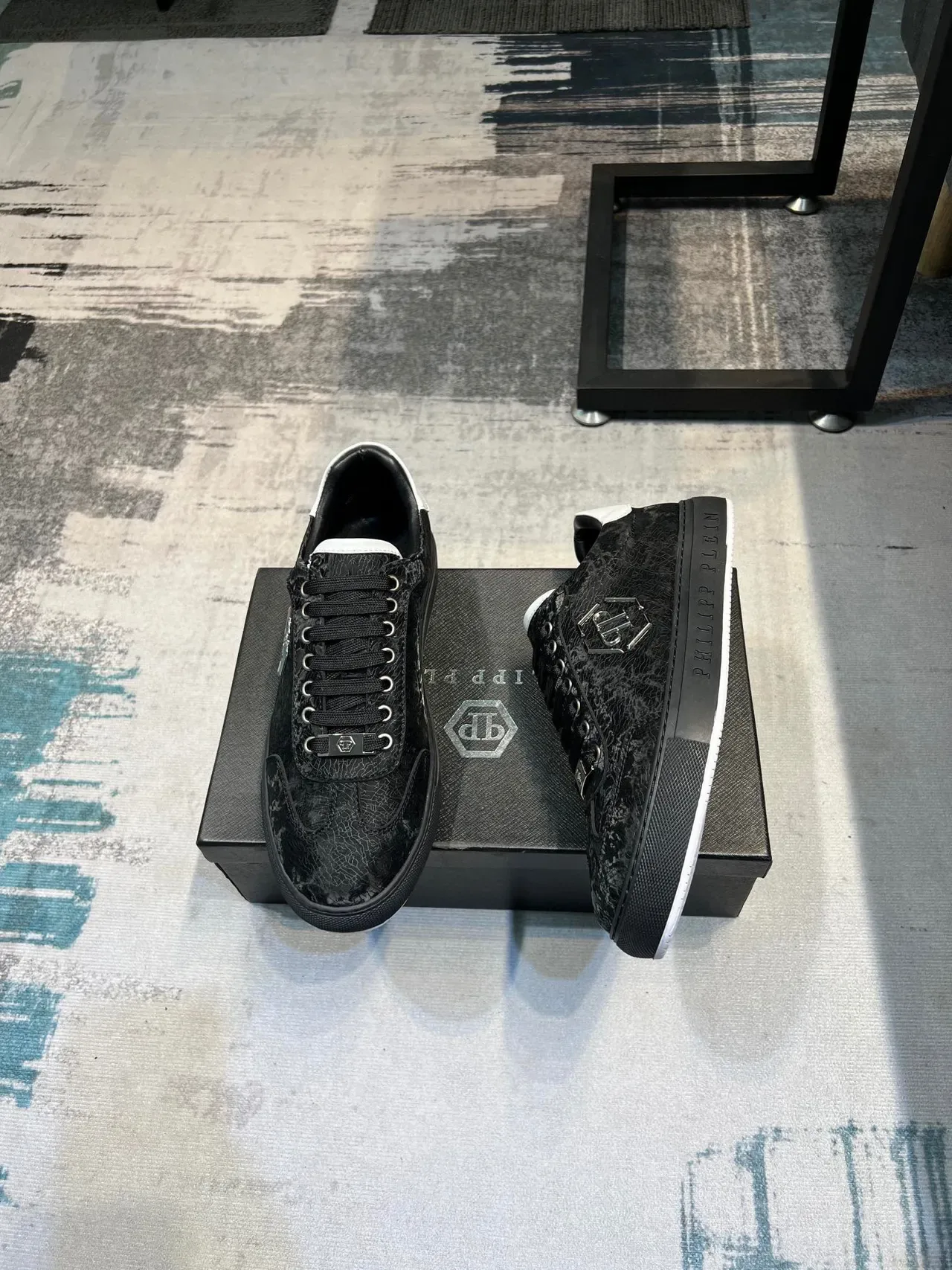 Philipp Plein Noir Blanc Cuir Texturisé Supérieur Hexagonal Logo Métallique Lifestyle Sneakers 2