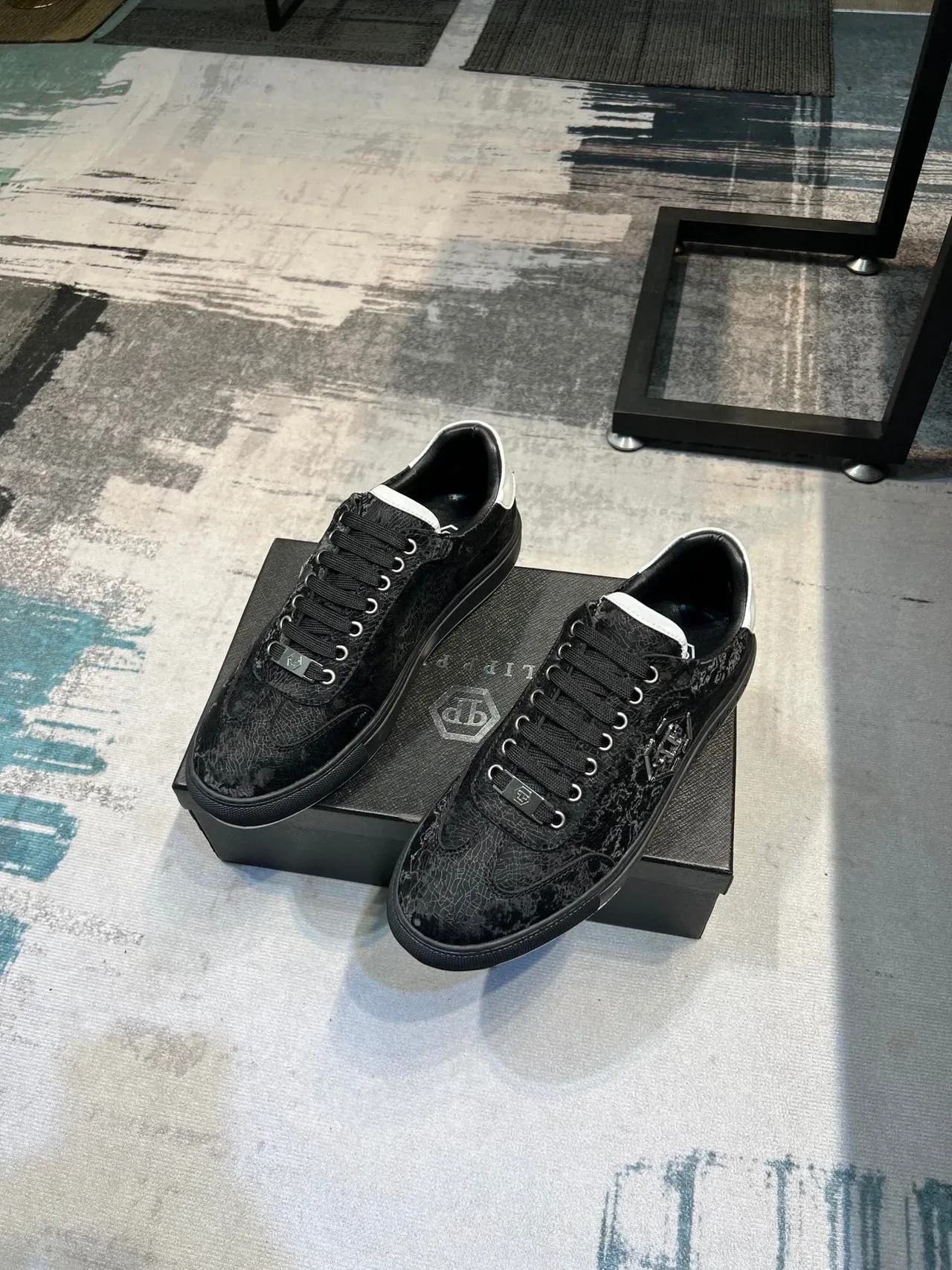 Philipp Plein Noir Blanc Cuir Texturisé Supérieur Hexagonal Logo Métallique Lifestyle Sneakers 5