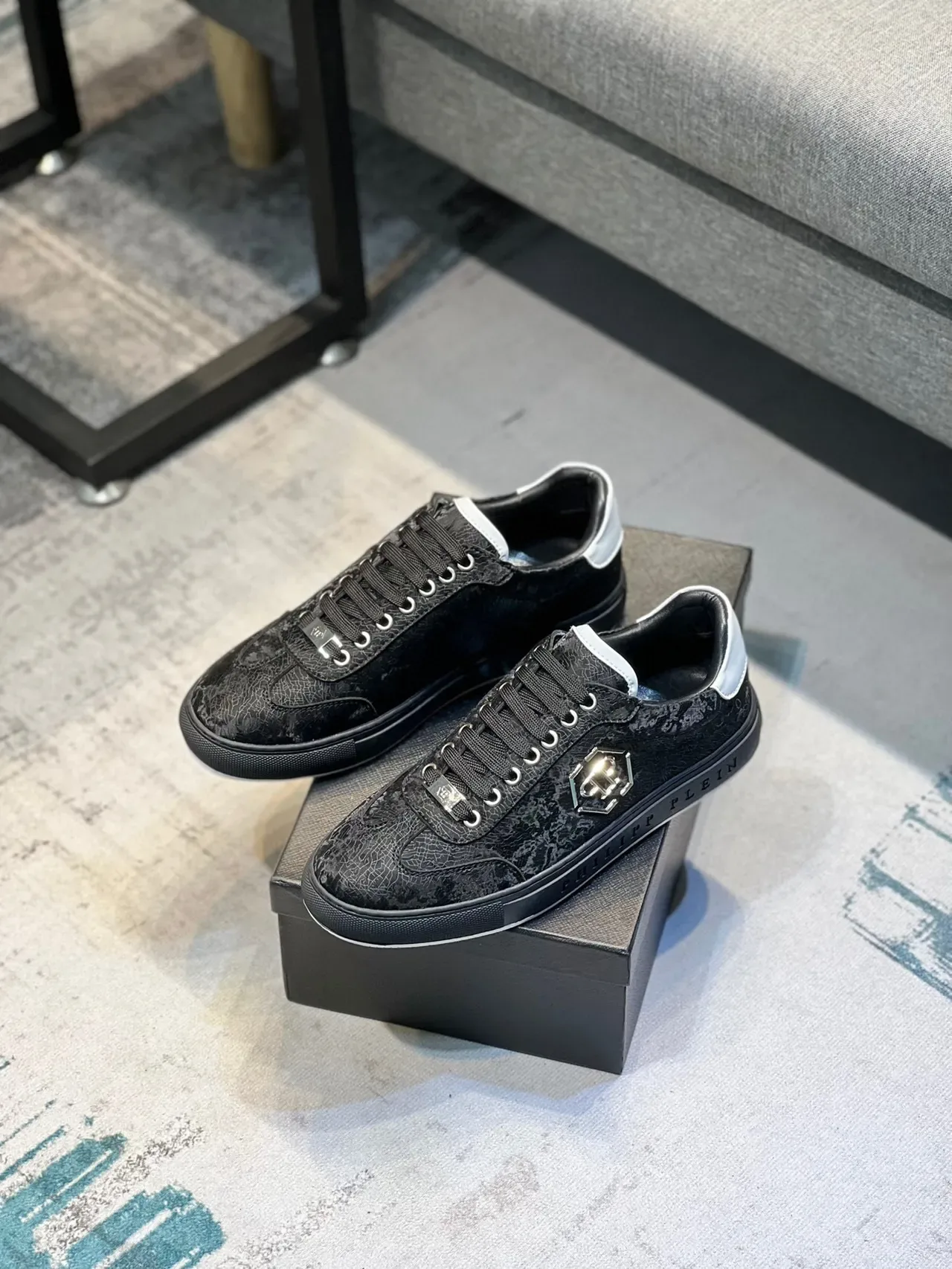 Philipp Plein Noir Blanc Cuir Texturisé Supérieur Hexagonal Logo Métallique Lifestyle Sneakers 7