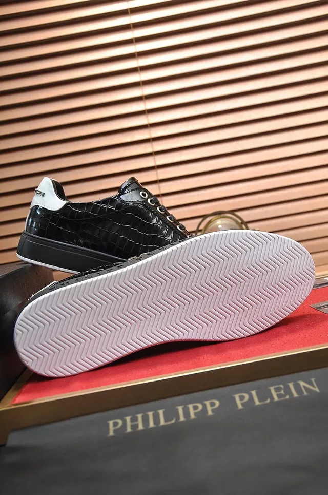 Philipp Plein Lifestyle Sneakers Preto Prata Couro Patentado com Embossado Crocodilo Logotipo PP Hexagonal Lifestyle Sneakers 4