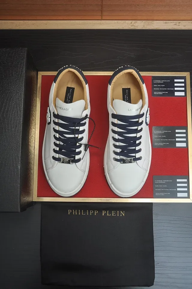 Philipp Plein أبيض ونافي بشعار سداسي حذاء رياضي ستايل 3