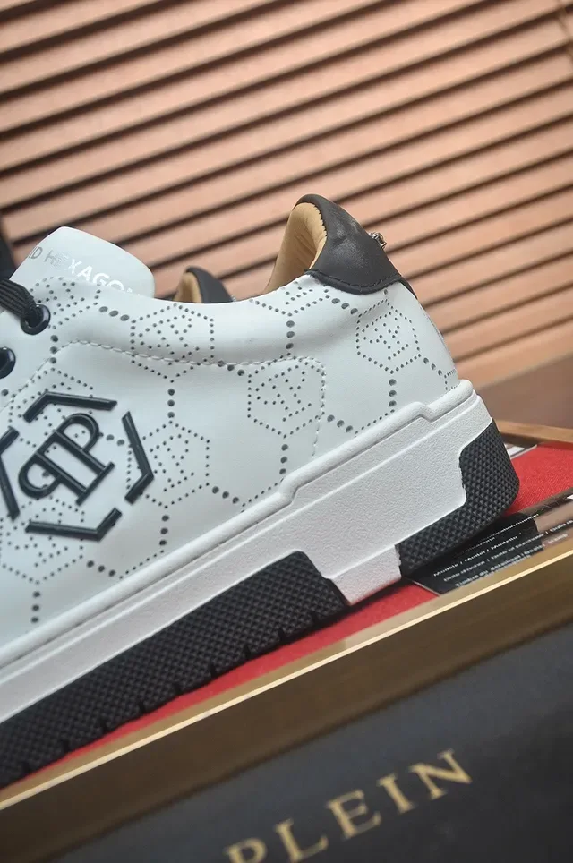 Philipp Plein Tênis Lifestyle Brancos com Perfurações Hex Logo 9
