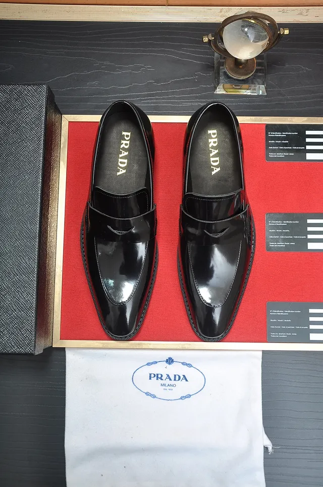 Prada Black Glossy Patent Pointed Toe Leather Shoes 5