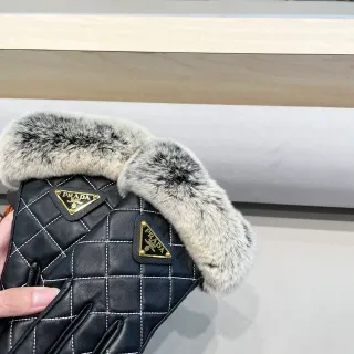 Prada Black Gray Quilted White Contrast Stitching Leather Gloves