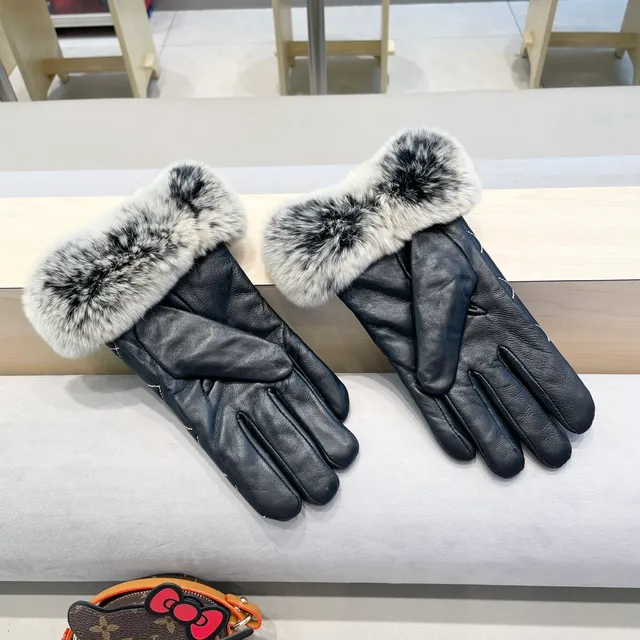 Prada Black Gray Quilted White Contrast Stitching Leather Gloves 6