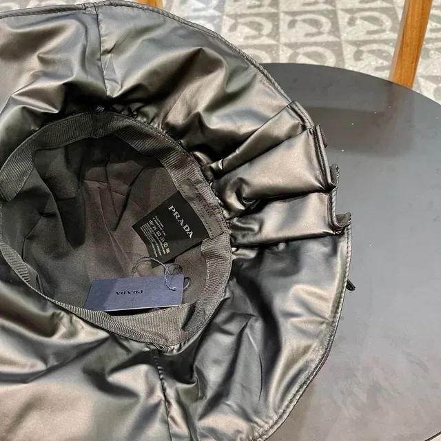 Prada Black Textured Crinkled Fabric Structured Crown Bucket Hat 9