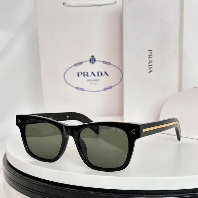 Prada Brown Gold Rectangular Frame Acetate Construction Sunglasses 6