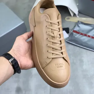 Prada Cloudbust Beige Monochrome Cuir Semelle Plateforme Lifestyle Sneakers