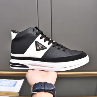 Prada Cloudbust Black and White हाई-टॉप लाइफस्टाइल स्नीकर