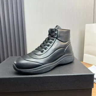 Prada Cloudbust Sneakers Lifestyle en Cuir Noir Hautes