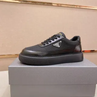 Prada Cloudbust Sneakers Lifestyle Plateforme Noir Maille et Cuir