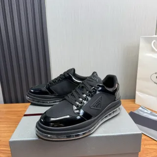 Prada Cloudbust حذاء رياضي أسود جلد لامع ونسيج أسلوب حياة
