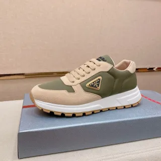 Prada Cloudbust Zapatillas Lifestyle Verde Oliva y Beige