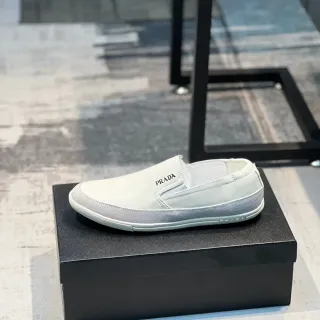 Prada Cloudbust Mocassin Blanc Gris Minimaliste Slip-On