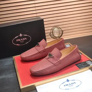 Prada Mocassin de Cuir Beige Rose