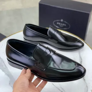 Mocassins Prada Penny Loafer Cuir Noir Poli