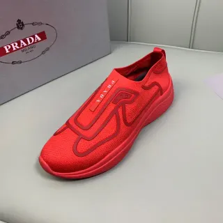 Prada लाल बোনা মেশ উপর স্লিপ-অন নির্মাণ লাইফস্টাইল স্নিকার্স