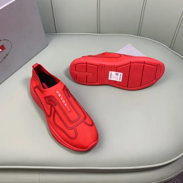 Prada लाल बোনা মেশ উপর স্লিপ-অন নির্মাণ লাইফস্টাইল স্নিকার্স 8