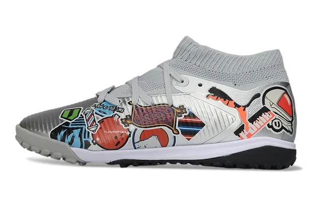 Puma Silver Multicolor Chaussures de soccer Turf avec col en jersey ajustable au chausson, upper synthétique métallique 7