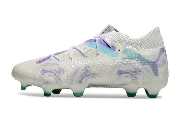Chaussures de football Puma blanc et violet upper en maille impression marbrée Firm Ground 7