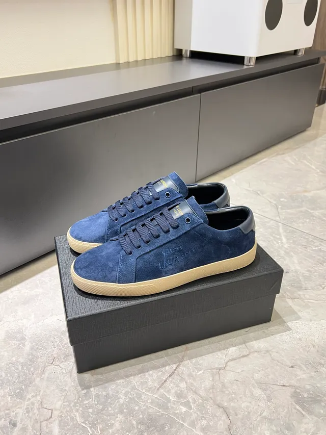 Saint Laurent Chaussures Lifestyle en Daim Bleu avec logo relevé 5