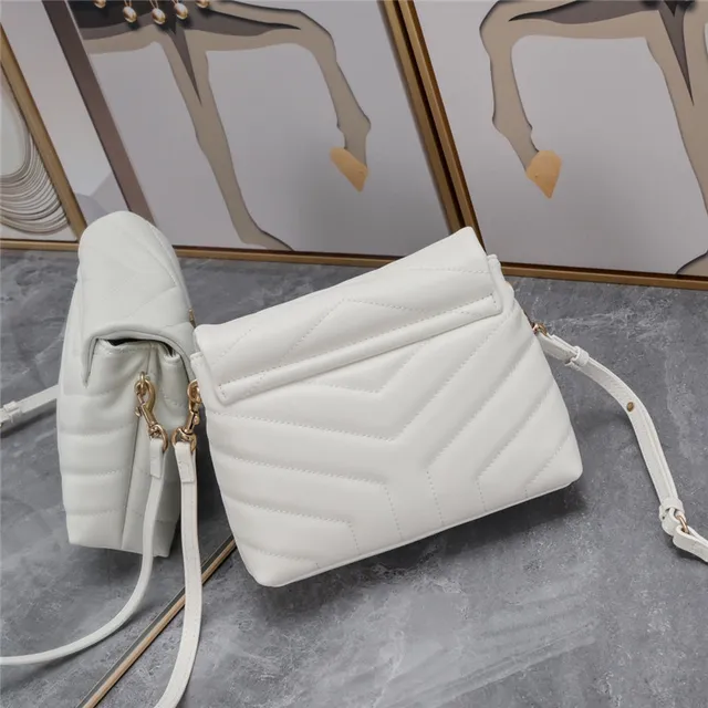 Saint Laurent Loulou bolsa underarm bege quiltada 7