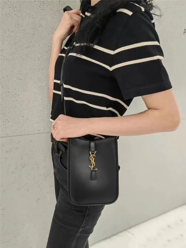 Saint Laurent 白金 结构皮革 YSL 米诺格勒姆 单肩包 11