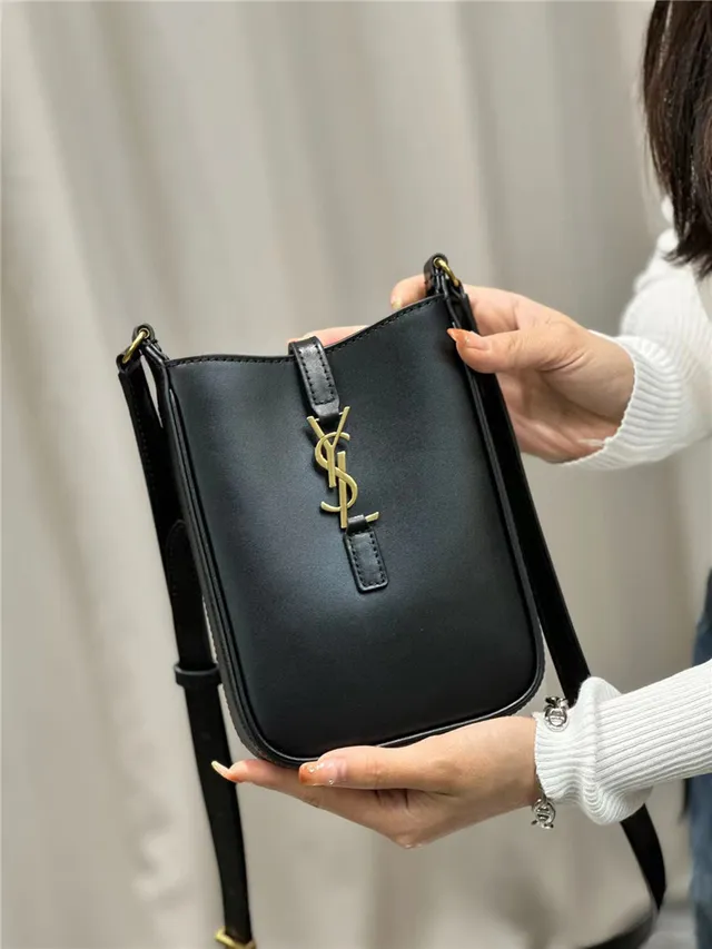 Saint Laurent 白金 结构皮革 YSL 米诺格勒姆 单肩包 19