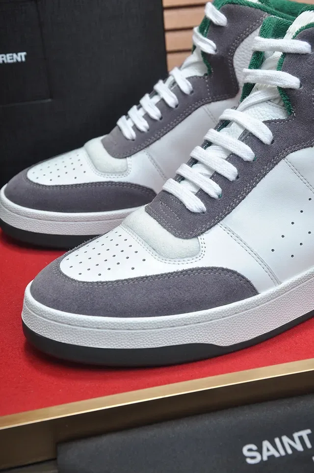 Saint Laurent Sneakers Lifestyle Blancs et Gris Hautes en Cuir-Suede Hybrides 8