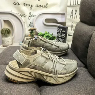 Salomon ACS Pro Beige Mesh Hybrid Lifestyle Sneakers