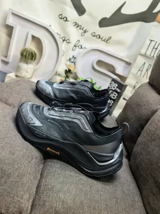Salomon XT-6 Black Gray Chunky Trail Silhouette Mesh And Synthetic Overlay Upper Running Shoes 7