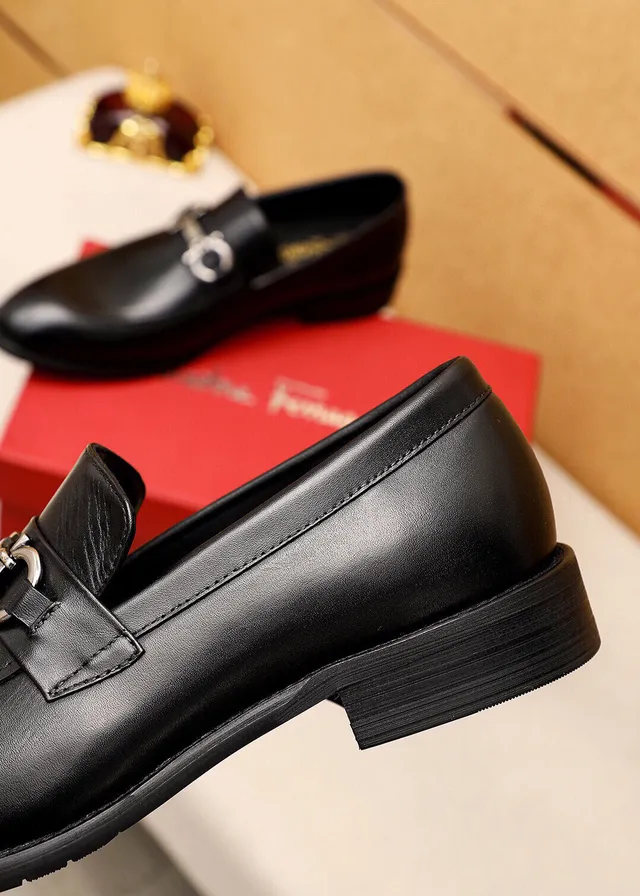 Salvatore Ferragamo Gancini Black Leather Horsebit Loafers 7