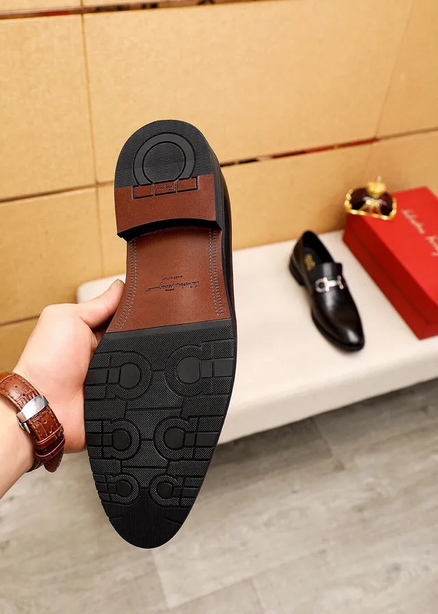 Salvatore Ferragamo Gancini Black Leather Horsebit Loafers 9