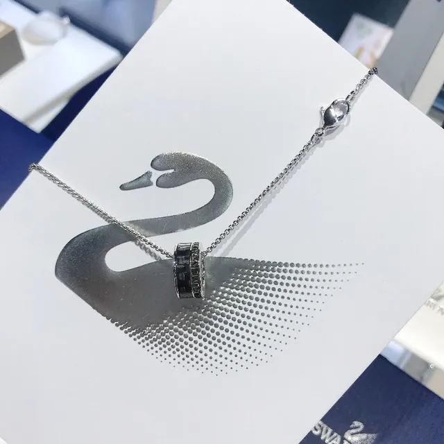 Swarovski Collier pendentif de cristal cylindrique 6